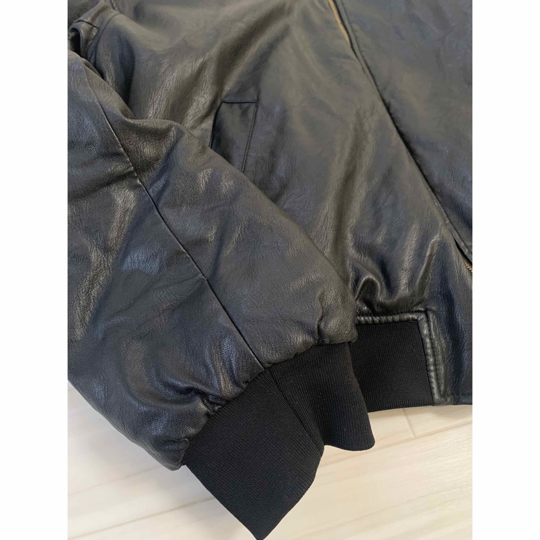 ZARA(ザラ)の訳ありZARAオーバーサイズ フェイクレザーMA-1ブラックL メンズのジャケット/アウター(フライトジャケット)の商品写真