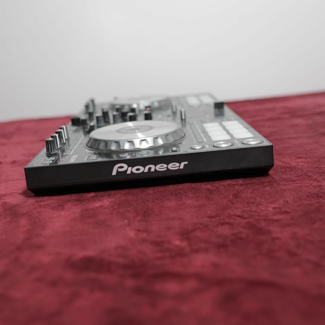 【6999】 Pioneer DDJ-SR パイオニア DJコントローラー 楽器のDJ機器(ターンテーブル)の商品写真