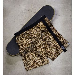 ジミーズ(JIMMY’Z)のSAPEur×JIMMY'Z leopard shorts(ショートパンツ)