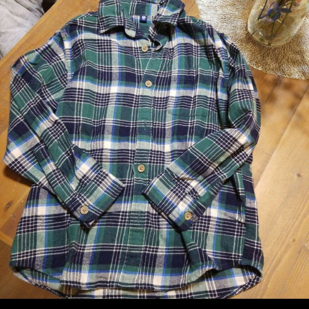 ユニクロ　トップス120 グリーンチェック キッズ/ベビー/マタニティのキッズ服女の子用(90cm~)(Tシャツ/カットソー)の商品写真