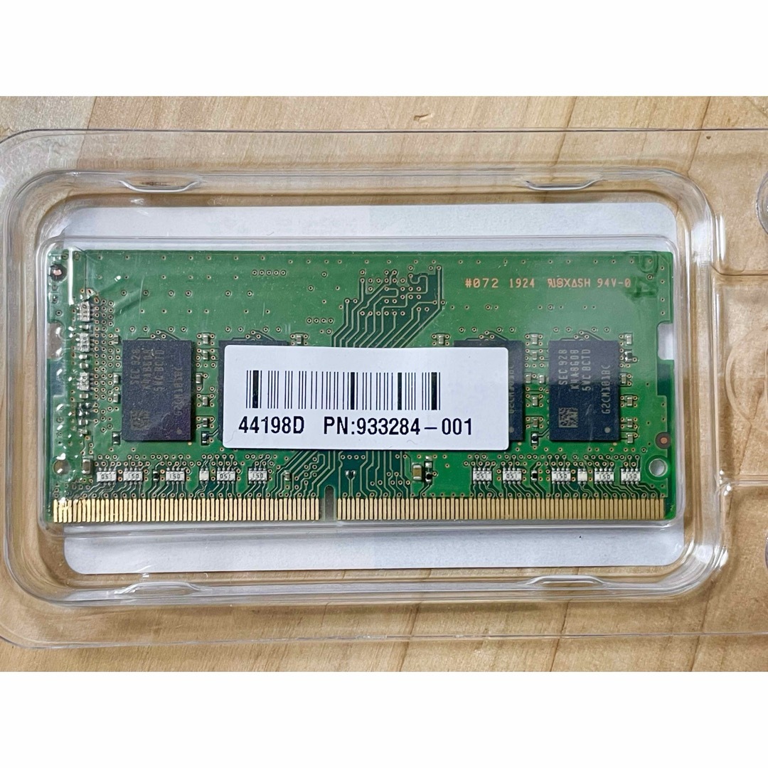 SAMSUNG(サムスン)のM471A1K43DB1-CTD 8GB PC4-2666V SO-DIMM スマホ/家電/カメラのPC/タブレット(PCパーツ)の商品写真