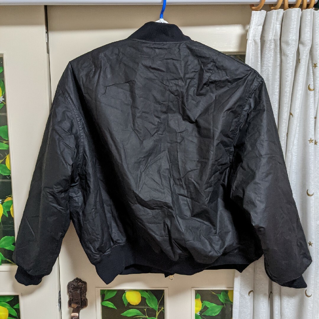 Barbour(バーブァー)の新品 Barbour JBS Flight Jkt ma1 XL オーバーサイズ メンズのジャケット/アウター(ミリタリージャケット)の商品写真