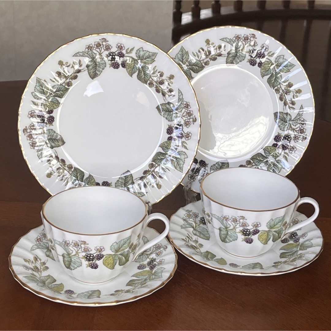 Royal Worcester(ロイヤルウースター)の【美品】ロイヤルウースター★ラビニア★トリオ　ペア インテリア/住まい/日用品のキッチン/食器(食器)の商品写真