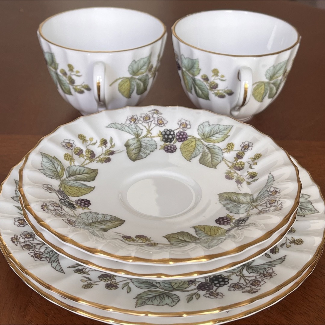 Royal Worcester(ロイヤルウースター)の【美品】ロイヤルウースター★ラビニア★トリオ　ペア インテリア/住まい/日用品のキッチン/食器(食器)の商品写真