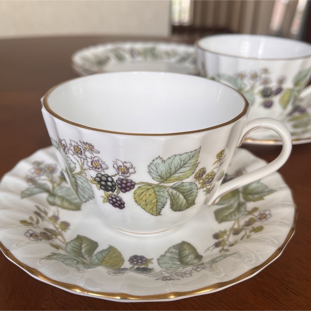 Royal Worcester(ロイヤルウースター)の【美品】ロイヤルウースター★ラビニア★トリオ　ペア インテリア/住まい/日用品のキッチン/食器(食器)の商品写真