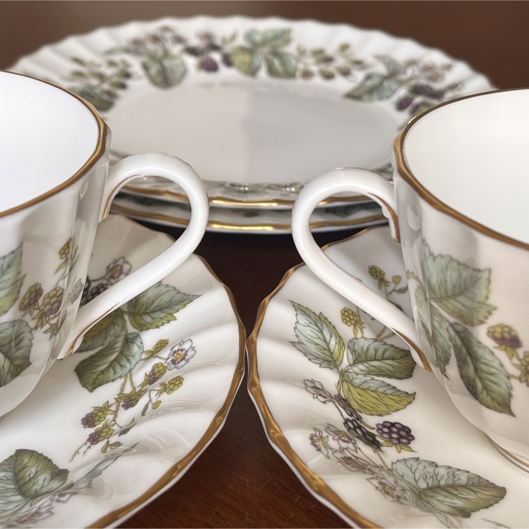 Royal Worcester(ロイヤルウースター)の【美品】ロイヤルウースター★ラビニア★トリオ　ペア インテリア/住まい/日用品のキッチン/食器(食器)の商品写真