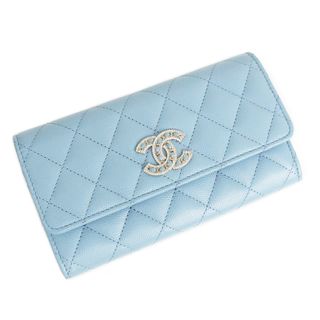 シャネル(CHANEL)のシャネル マトラッセ ミディアム ウォレット 二つ折り財布 CCマーク ラインストーン キャビアスキン レザー ライトブルー 青 ゴールド金具 箱付 AP2739 CHANEL（新品・未使用品）(財布)