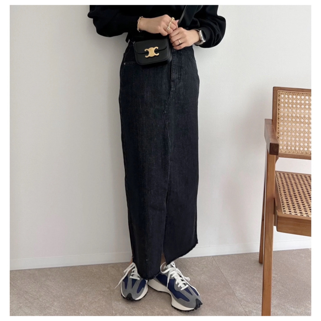 フロントスリットデニムスカート / black レディースのスカート(ロングスカート)の商品写真