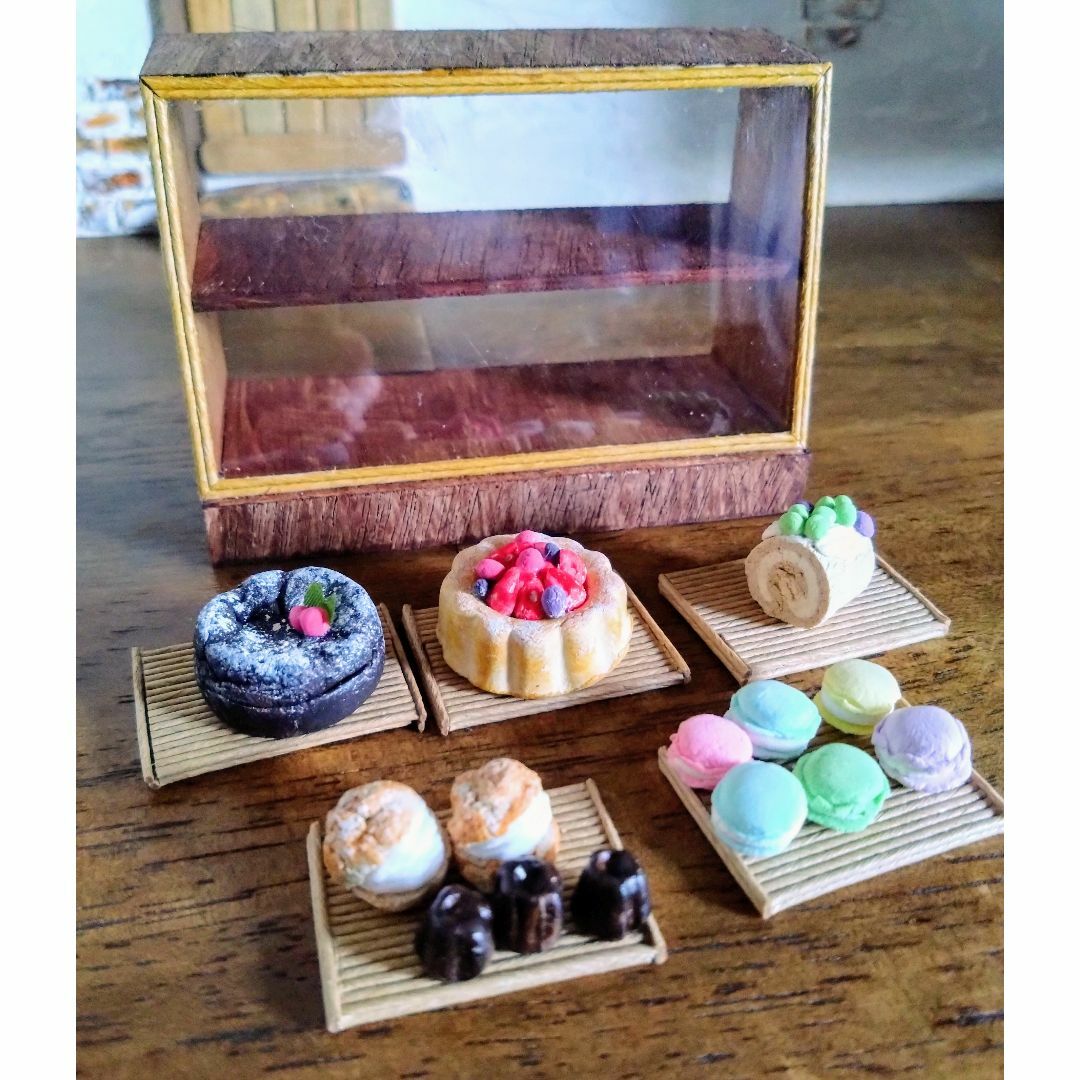 ミニチュアショーケース ケーキ屋さんの通販 by ittenmonoya|ラクマ ミニチュアショーケース ケーキ屋さんの通販 by ittenmonoya|ラクマ