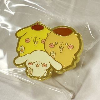 チイカワ(ちいかわ)のちいかわ×サンリオキャラクターズ ピンズコレクション シナモンロール(バッジ/ピンバッジ)