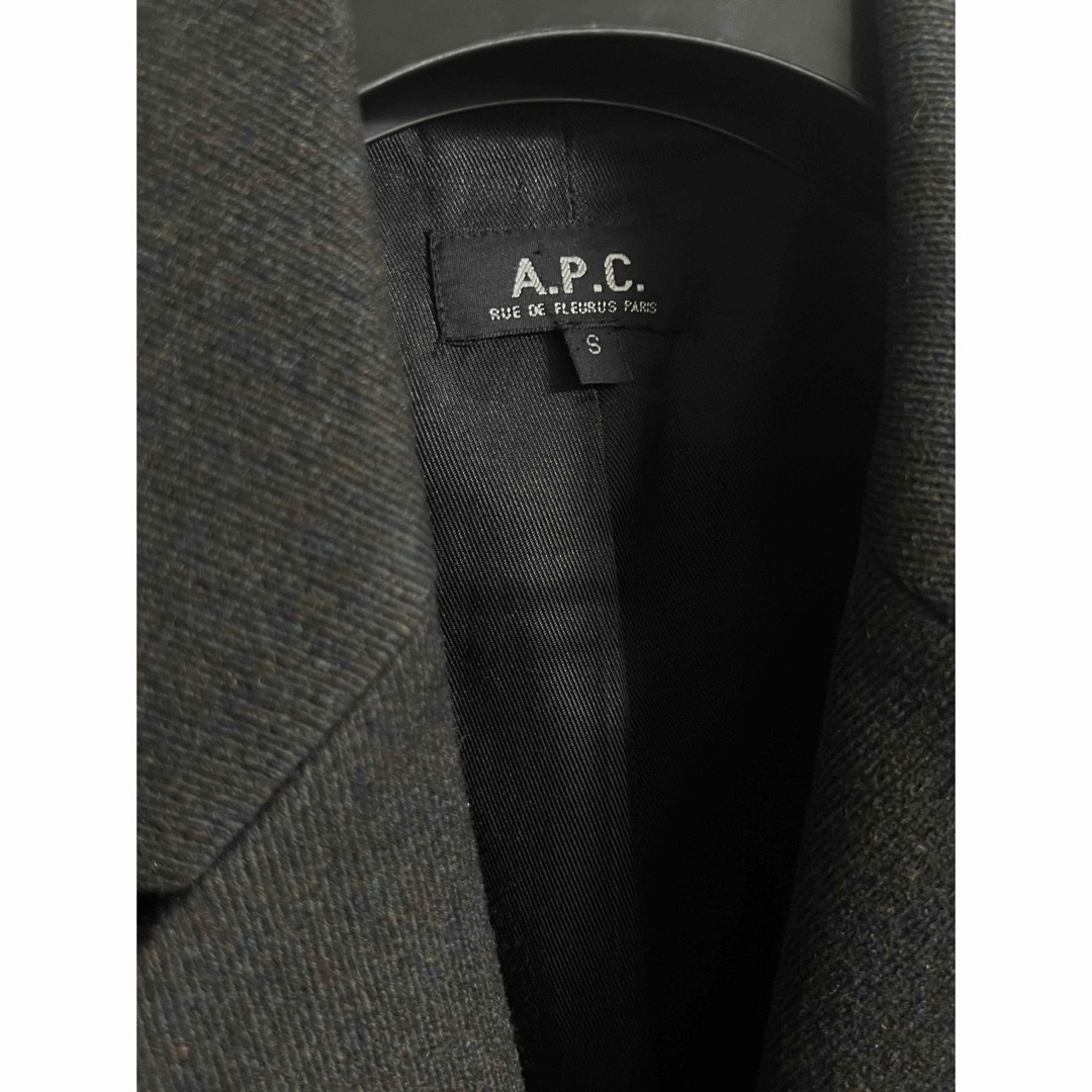 A.P.C(アーペーセー)のフランス製　チェスターコート メンズのジャケット/アウター(チェスターコート)の商品写真