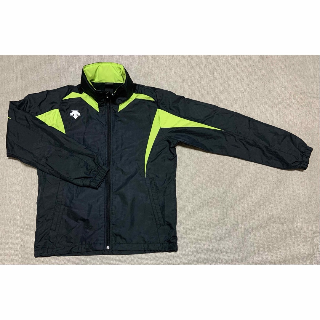 DESCENTE - DESCENTEウインドブレーカー上下SSの通販 by hamu's DESCENTE - DESCENTEウインドブレーカー上下SSの通販 by hamu's