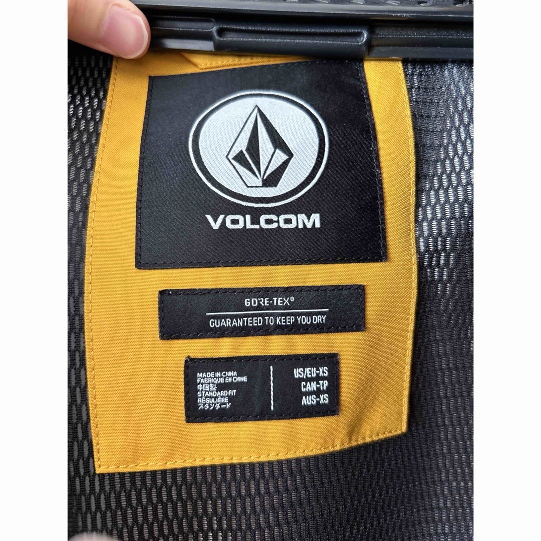 volcom(ボルコム)のVOLCOM TEN INSULATED GORE-TEX JACKET スポーツ/アウトドアのスノーボード(ウエア/装備)の商品写真