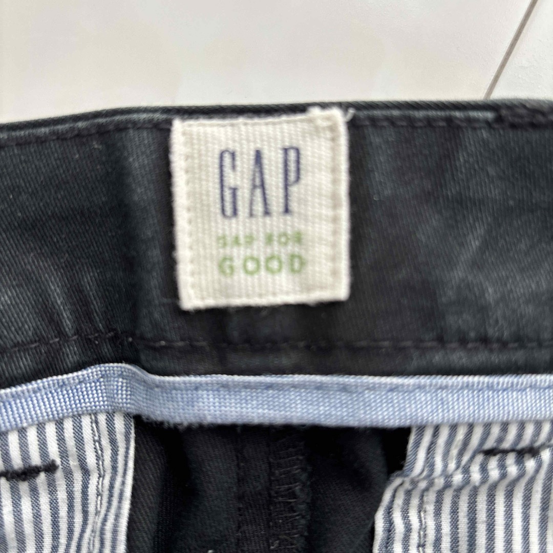 GAP(ギャップ)のギャップ　メンズチノパン　黒　32×30 メンズのパンツ(チノパン)の商品写真