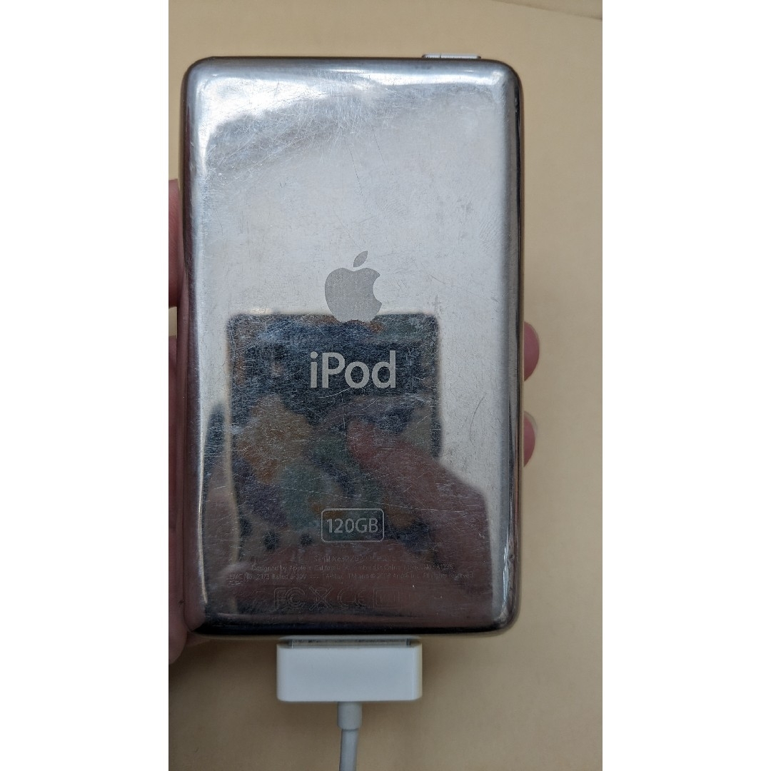 iPod(アイポッド)の【ジャンク品】Apple iPod Classic 120GB スマホ/家電/カメラのオーディオ機器(ポータブルプレーヤー)の商品写真