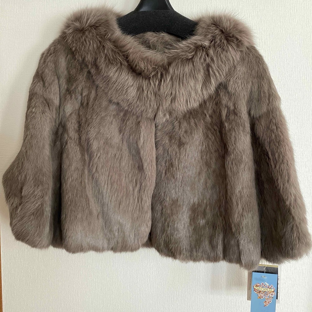ショート丈　ファーコート レディースのジャケット/アウター(毛皮/ファーコート)の商品写真