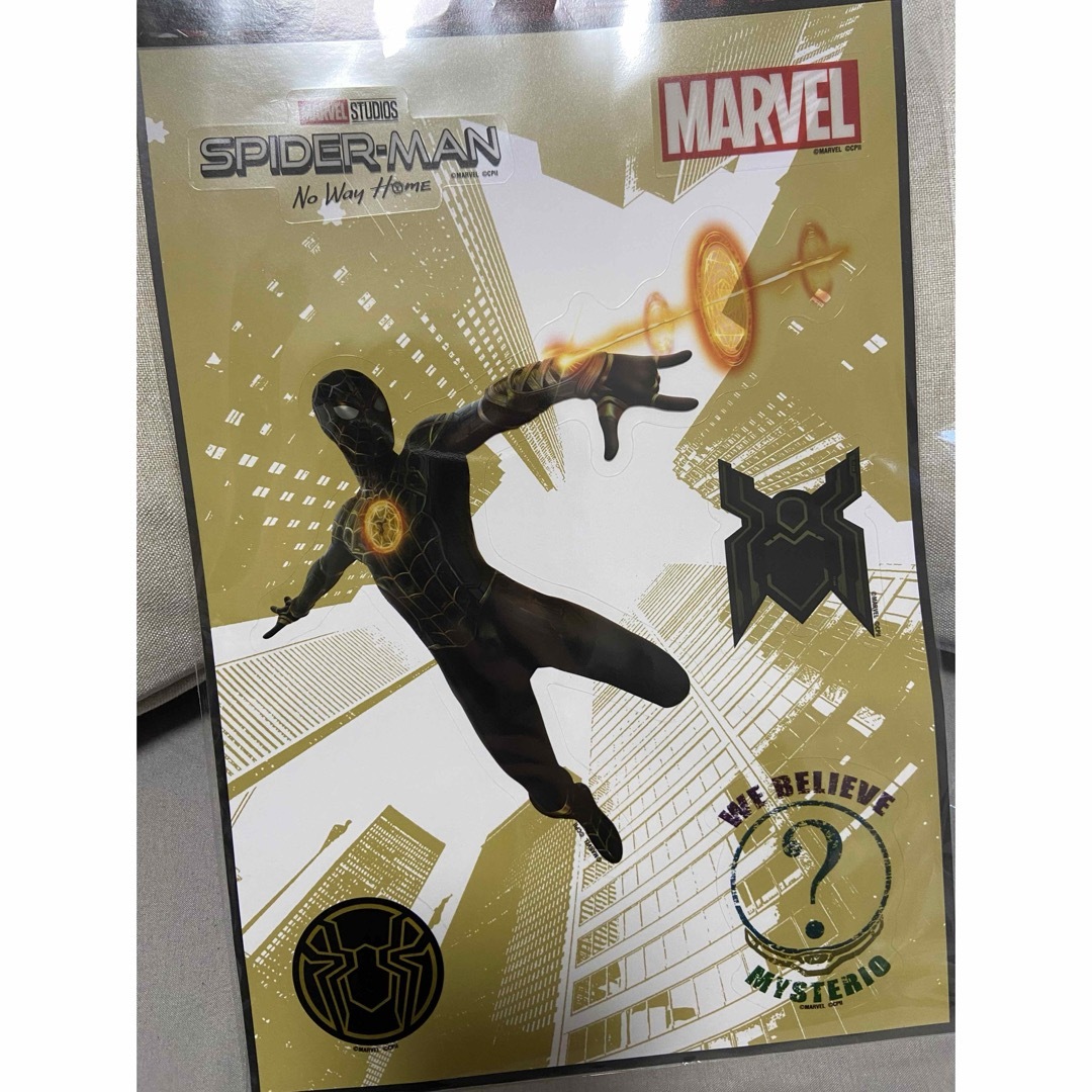 MARVEL(マーベル)のmarvel×スパイダーマン　クリアステッカー＆ピンズセット エンタメ/ホビーのエンタメ その他(その他)の商品写真