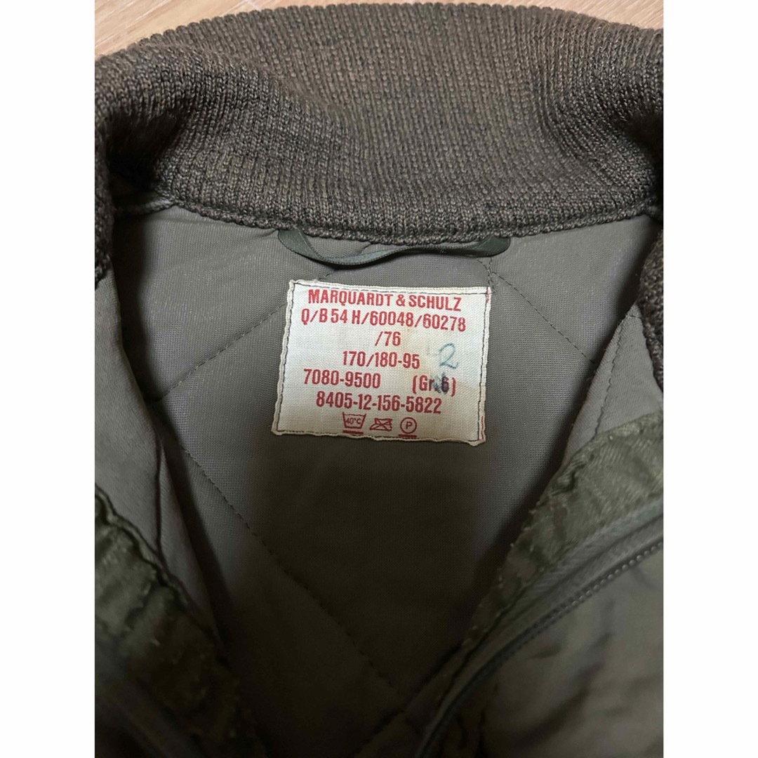 MILITARY(ミリタリー)の中古品 70s ドイツ軍 キルティング ジャケット コート メンズのジャケット/アウター(ミリタリージャケット)の商品写真