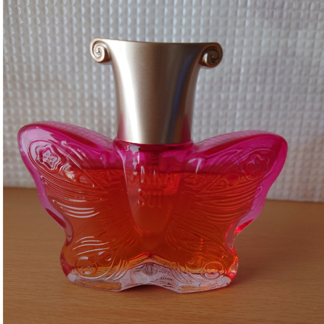 ANNA SUI(アナスイ)のアナスイ　香水　スイラブ　30ml コスメ/美容の香水(香水(女性用))の商品写真