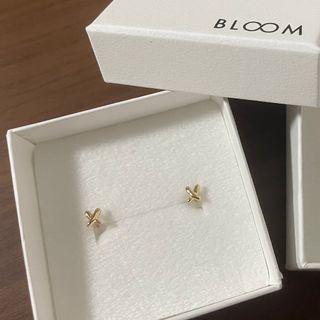 BLOOM - クロス k18 YG イエローゴールド ピアス