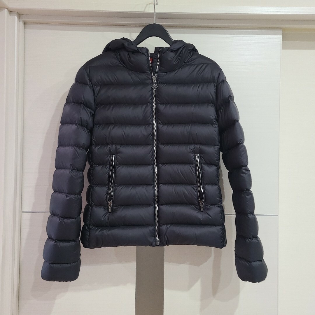 MONCLER(モンクレール)のモンクレールMONCLER　MIRIEL ショートダウン　01 レディースのジャケット/アウター(ダウンジャケット)の商品写真