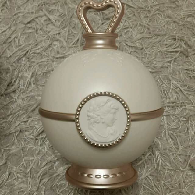 未使用 リミテッド 限定パウダーポット LADUREE www.krzysztofbialy.com