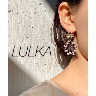 【LULKA（ルールカ）】花パールゴールドピアス(ピアス)