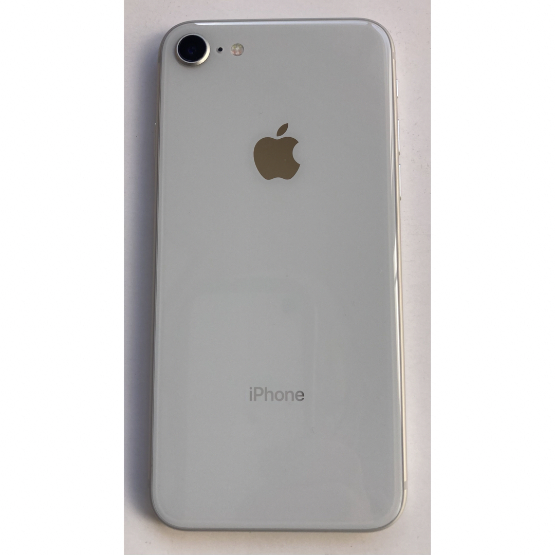 iPhone(アイフォーン)の美品 Apple iphone8 64G  SIMフリー ホワイト スマホ/家電/カメラのスマートフォン/携帯電話(スマートフォン本体)の商品写真