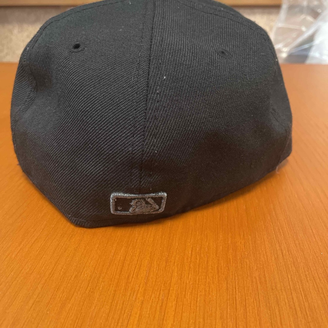 NEW ERA(ニューエラー)のNEWERA キャップ　７　１／４　ブラック メンズの帽子(キャップ)の商品写真