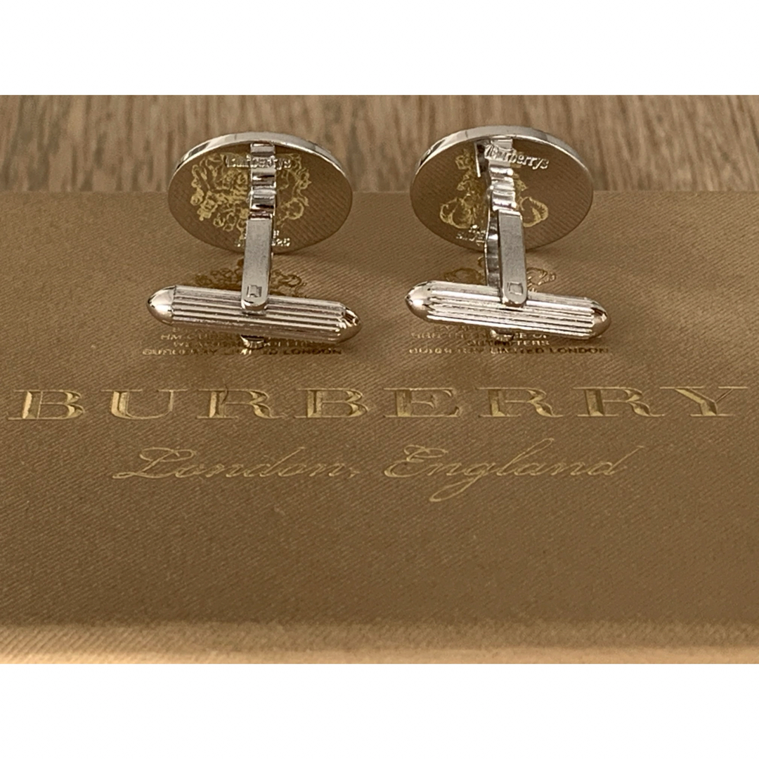 BURBERRY(バーバリー)の美品 Burberrysスターリングシルバー＆14GF製カフリンクス メンズのファッション小物(カフリンクス)の商品写真