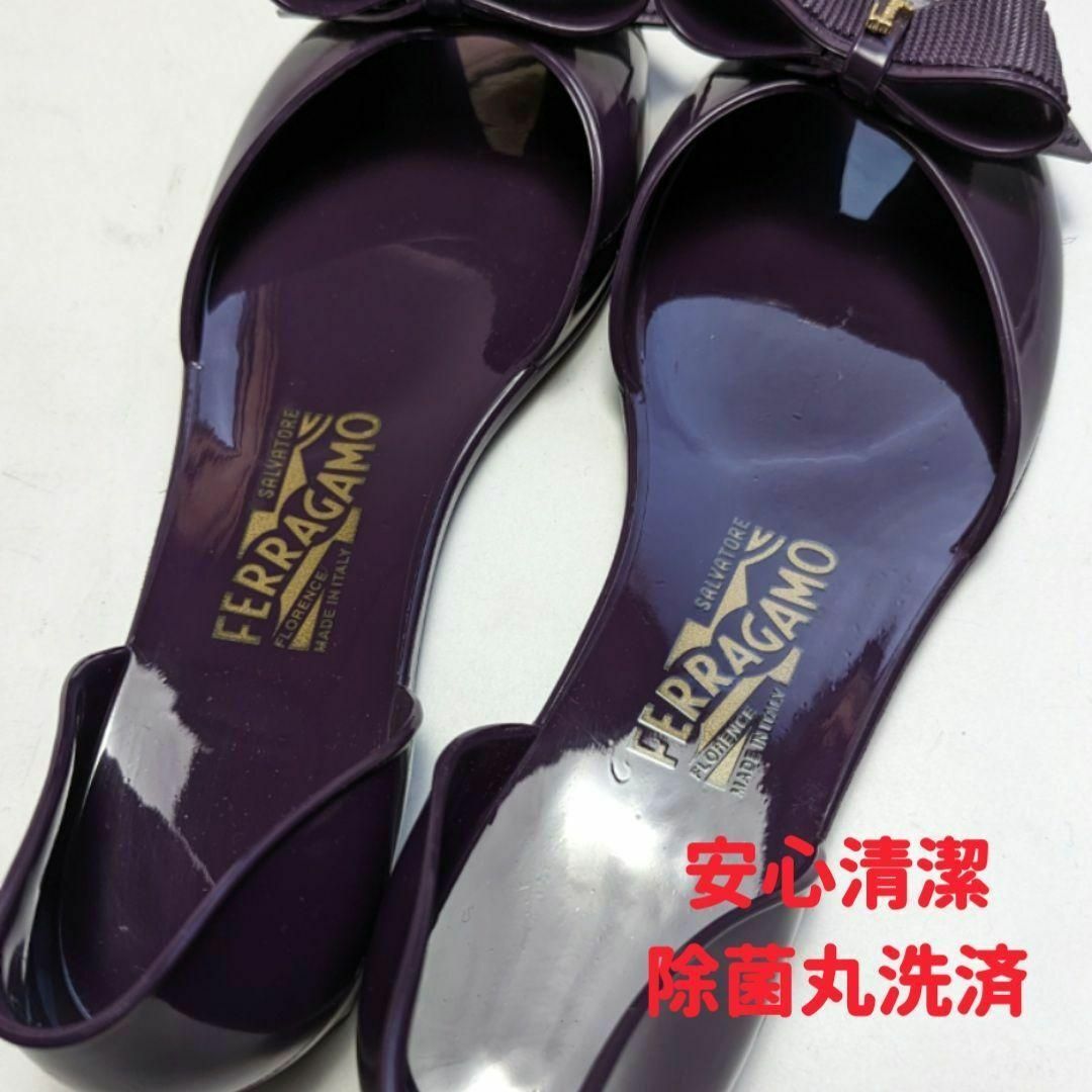 Salvatore Ferragamo(サルヴァトーレフェラガモ)の新品そっくりさん⭐フェラガモFerragamo　ラバー　ビーチサンダル　紫　8 レディースの靴/シューズ(サンダル)の商品写真