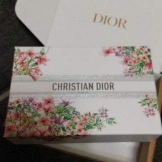 クリスチャンディオール(Christian Dior)のバレンタイン限定ギフトボックス(ラッピング/包装)