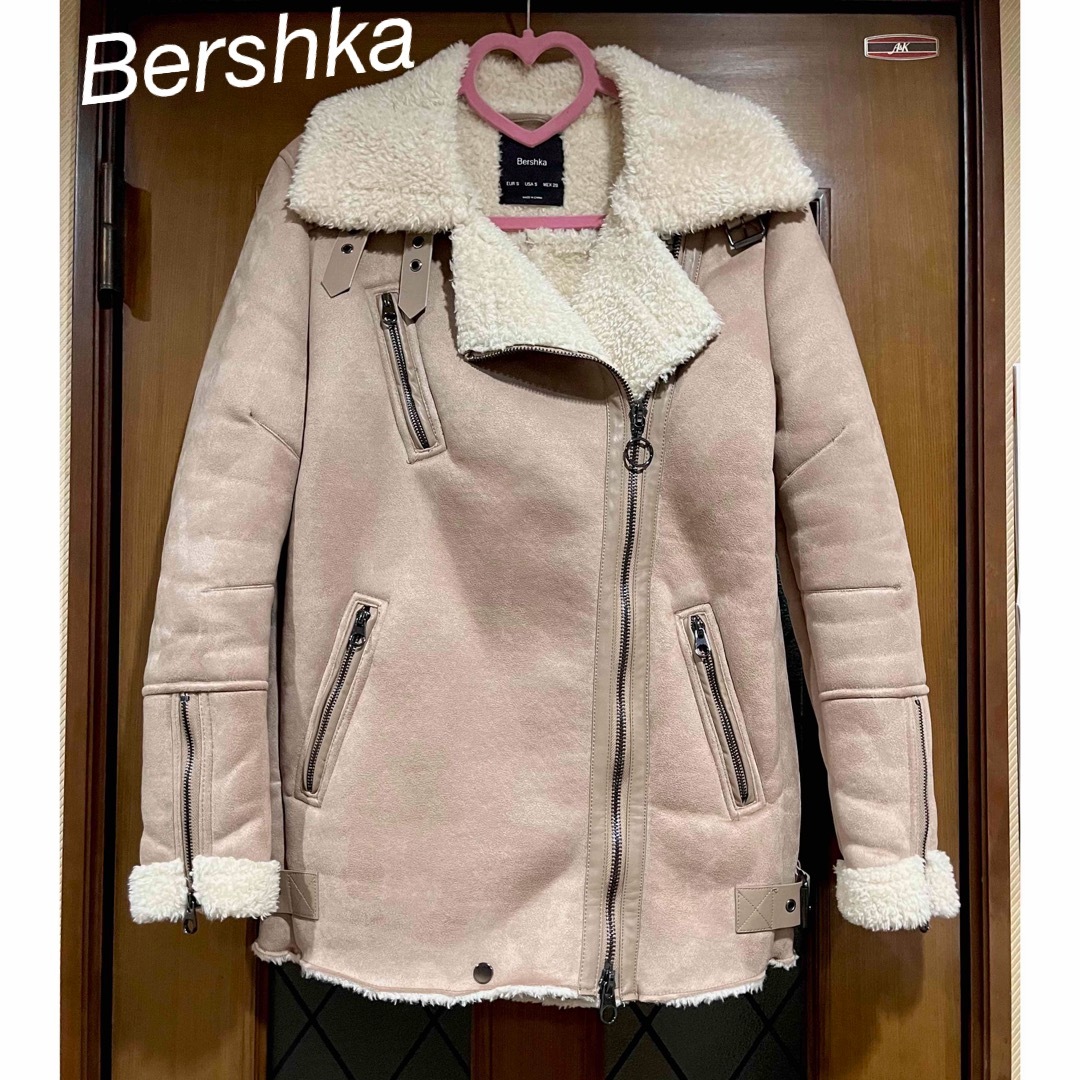 Bershka(ベルシュカ)のSALE＊Bershka フェイクムートンライダースジャケット  Sサイズ＊ レディースのジャケット/アウター(ライダースジャケット)の商品写真