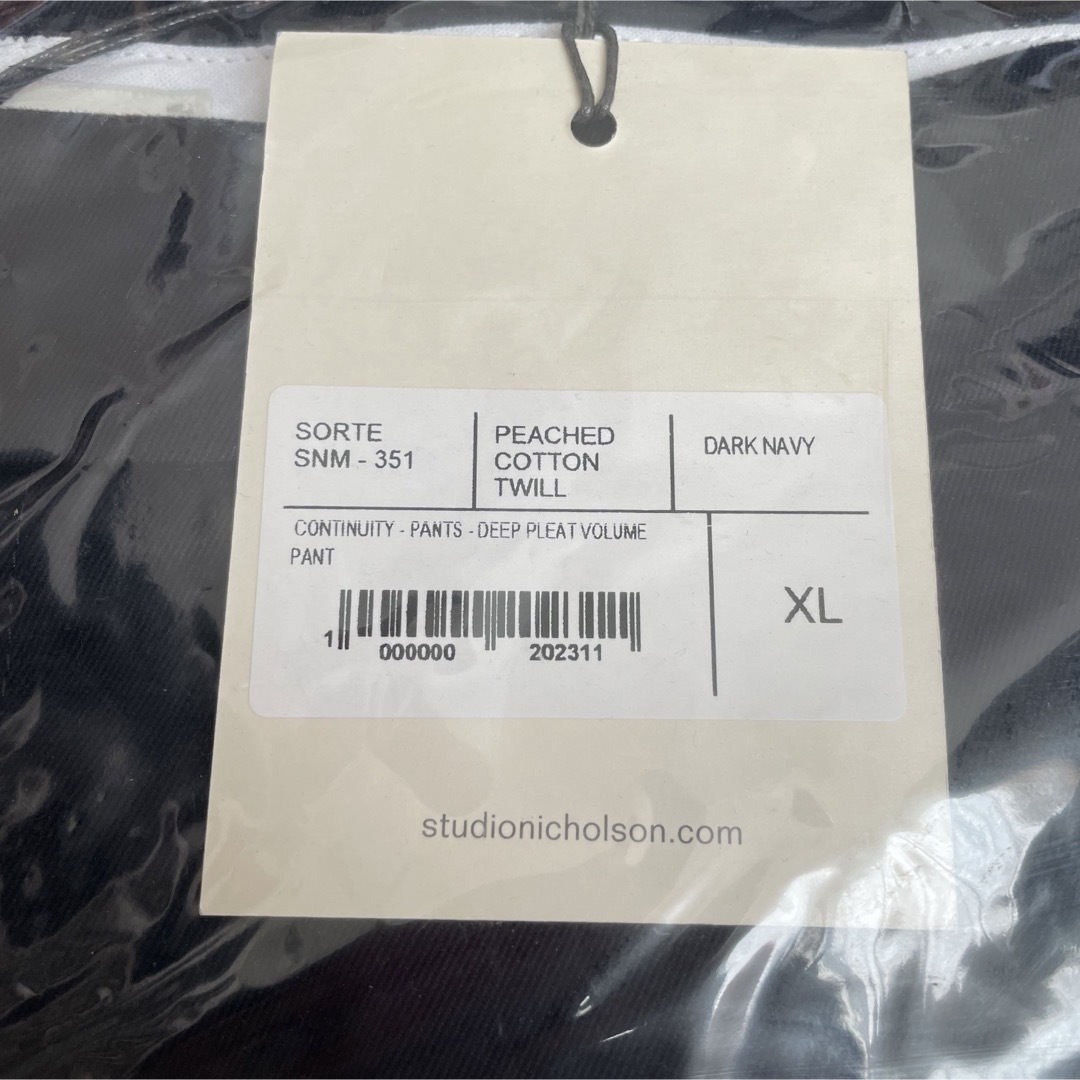 STUDIO NICHOLSON(スタジオニコルソン)のSTUDIO NICHOLSON SORTE DARK NAVY size XL メンズのパンツ(チノパン)の商品写真