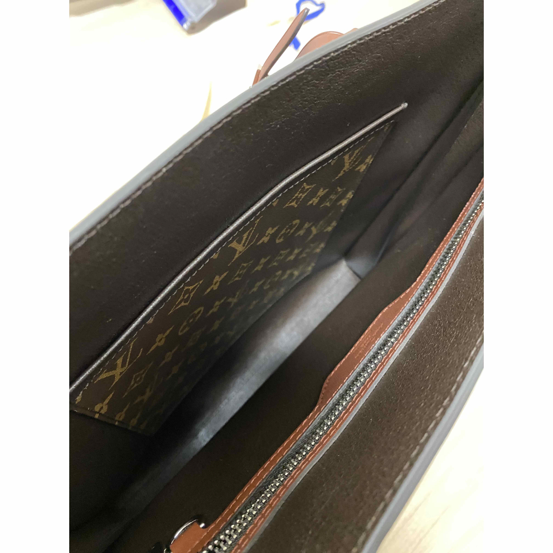 LOUIS VUITTON(ルイヴィトン)の希少　LOUIS VUITTON サック プラ ビジネスバッグ　ブラウン メンズのバッグ(ビジネスバッグ)の商品写真