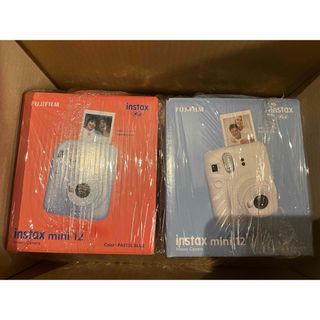 フジフイルム(富士フイルム)のチェキカメラ　INSTAX MINI 12 ブルー、ホワイト(フィルムカメラ)