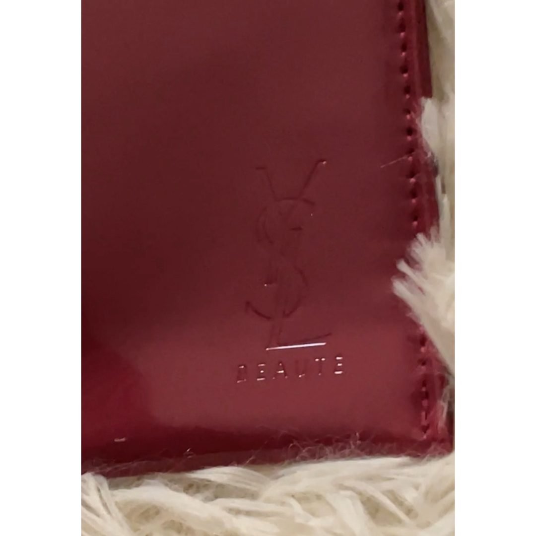 Yves Saint Laurent Beaute(イヴサンローランボーテ)の【特典ポーチ・箱付き】イヴサンローラン 香水 リブレ　30ml コスメ/美容の香水(香水(女性用))の商品写真