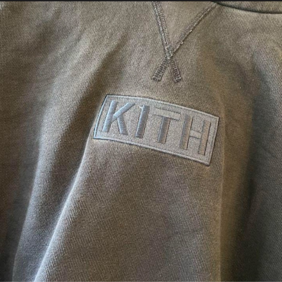 KITH(キス)のKITH ボックスロゴ パーカー〈XSサイズ〉 メンズのトップス(パーカー)の商品写真