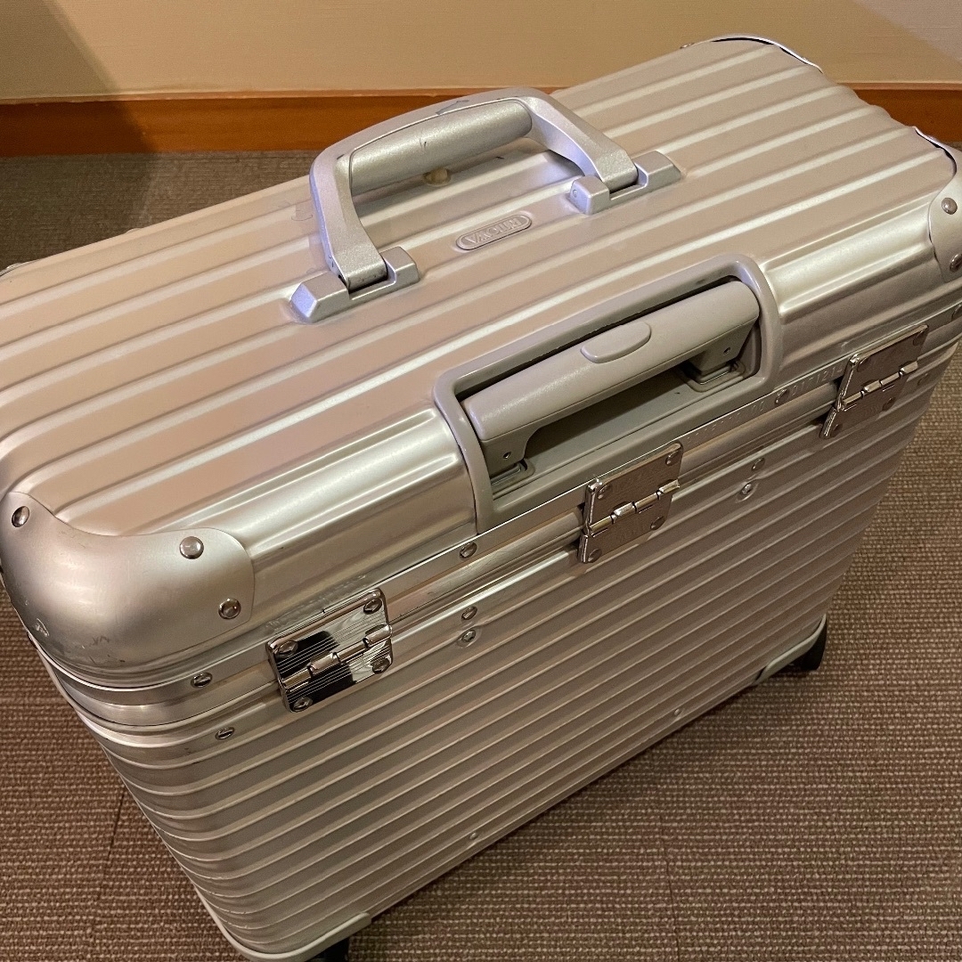 RIMOWA - リモワ パイロット RIMOWA PILOT の通販 by RIMOWA - リモワ パイロット RIMOWA PILOT の通販 by