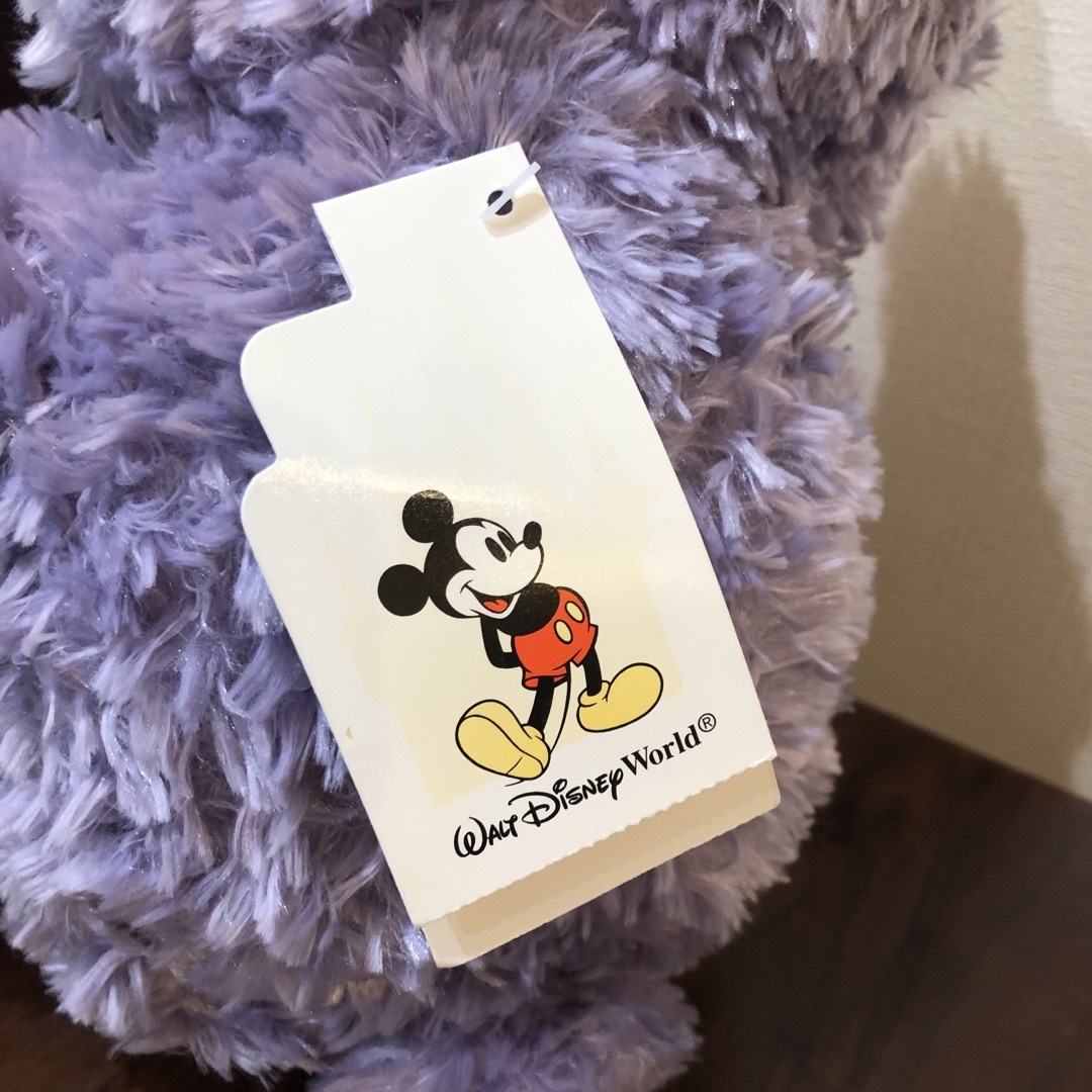 値下げ　WDW ディズニーベア　パープル　ダッフィー 初期　白タグ エンタメ/ホビーのおもちゃ/ぬいぐるみ(ぬいぐるみ)の商品写真