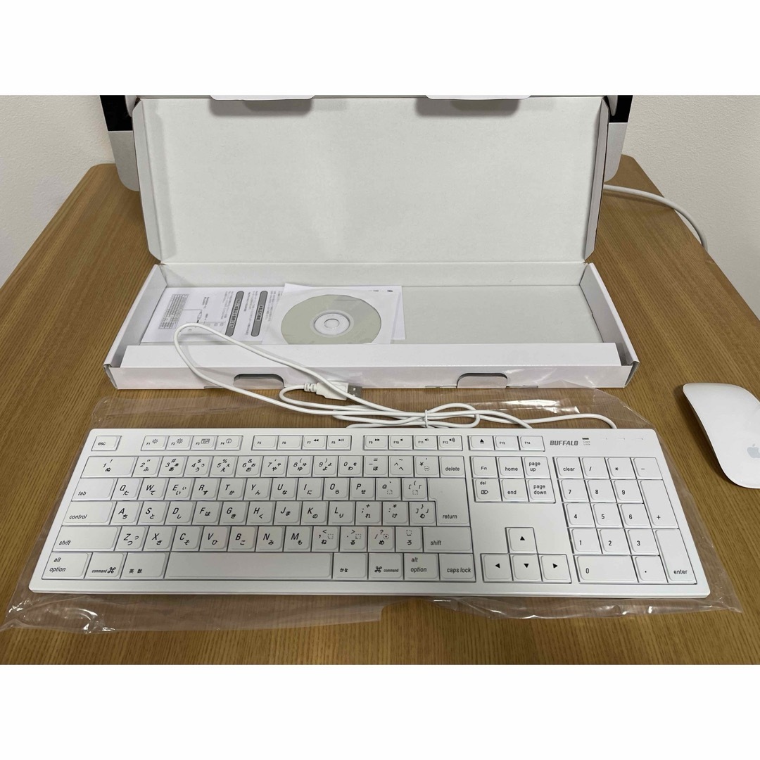 Mac (Apple)(マック)の【美品】Apple iMac 21.5 インチ　A1311 オフィス 500GB スマホ/家電/カメラのPC/タブレット(デスクトップ型PC)の商品写真