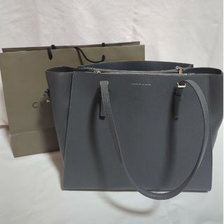 チャールズアンドキース(Charles and Keith)のチャールズアンドキース　クラシックダブルハンドルトートバッグ(トートバッグ)