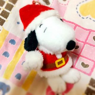 スヌーピー(SNOOPY)の新品未使用送料込みスヌーピーキーホルダークリスマスサンタ(キャラクターグッズ)