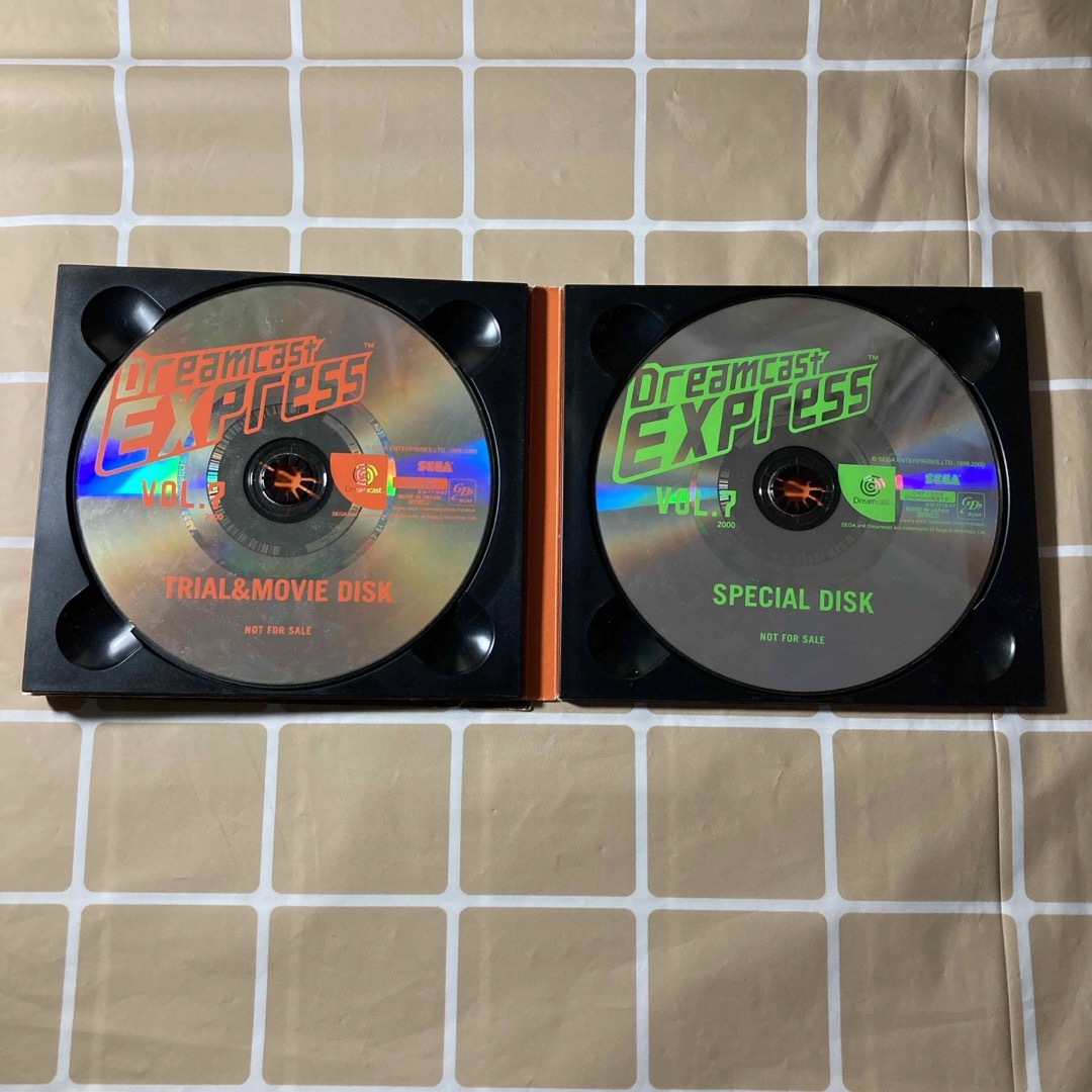 SEGA(セガ)の【動作未確認】Dreamcast Express vol.7 エンタメ/ホビーのゲームソフト/ゲーム機本体(家庭用ゲームソフト)の商品写真