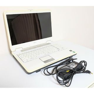 フジツウ(富士通)の富士通 LIFEBOOK AH520/1B ノートパソコン Windowsノート(ノートPC)