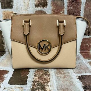 マイケルコース(Michael Kors)の⭐️マイケルコース　ハンドバッグ　ショルダーバッグ⭐️(ハンドバッグ)