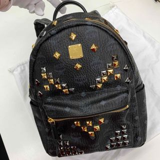 エムシーエム(MCM)のエムシーエム スターク MCM サイドスタッズ バックパック バッグ リュック (リュック/バックパック)