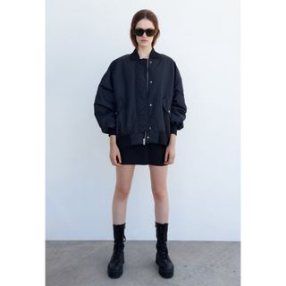 ザラ(ZARA)のはな様専用　ZARA ネイビーボンバージャケット(ブルゾン)