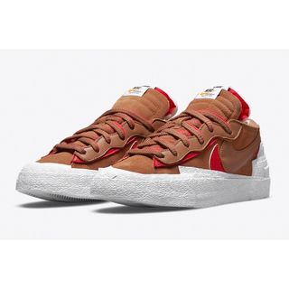 ナイキ(NIKE)のSACAI NIKE BLAZER LOW BRITISH TAN ブレザー 茶(スニーカー)