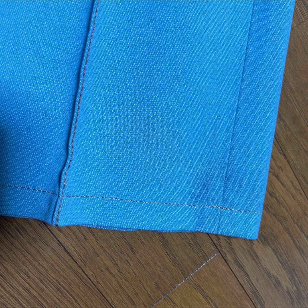 伊太利屋(イタリヤ)の伊太利屋　イタリヤ　ブルー　ウール混　ストレートパンツ レディースのパンツ(カジュアルパンツ)の商品写真